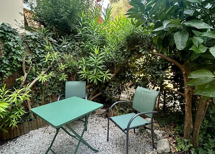 Apartament Avec Jardin